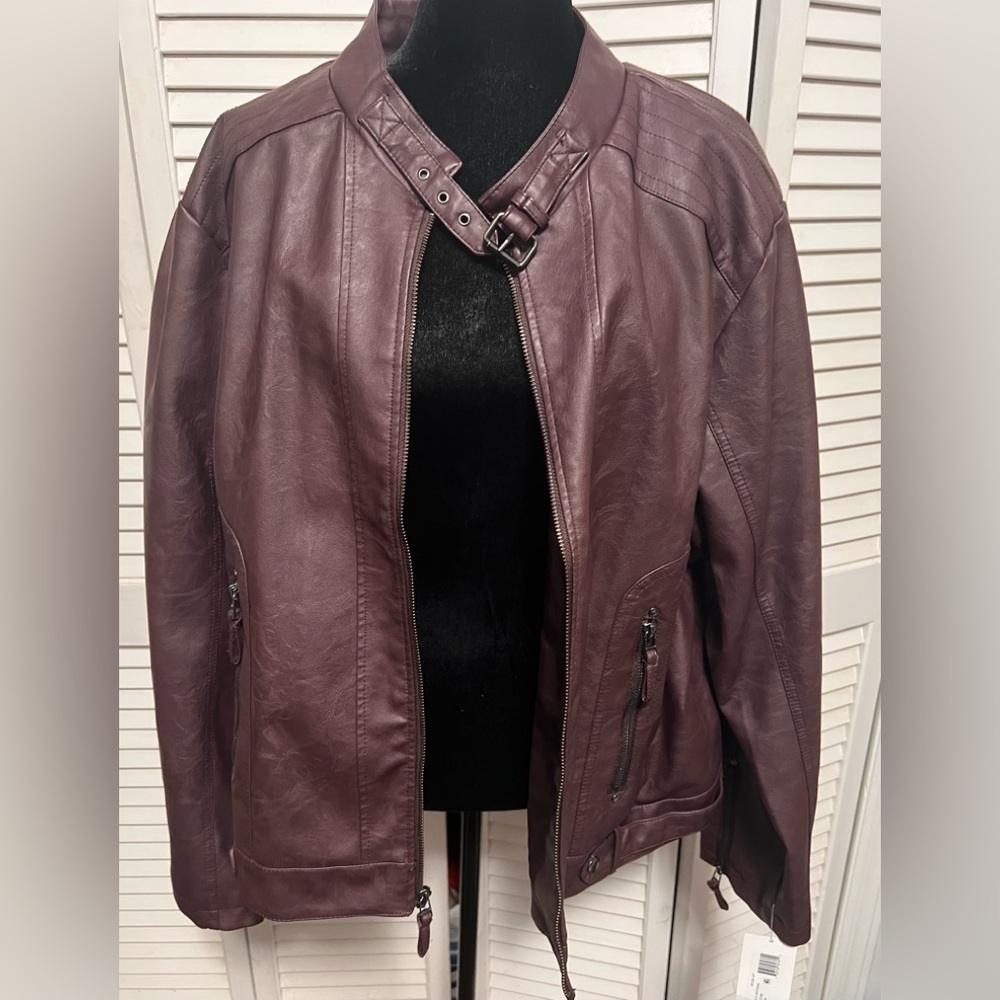 NEW!!! Women’s Plus Size MARALYN & ME Faux Leather Scuba Jacket- Burgundy